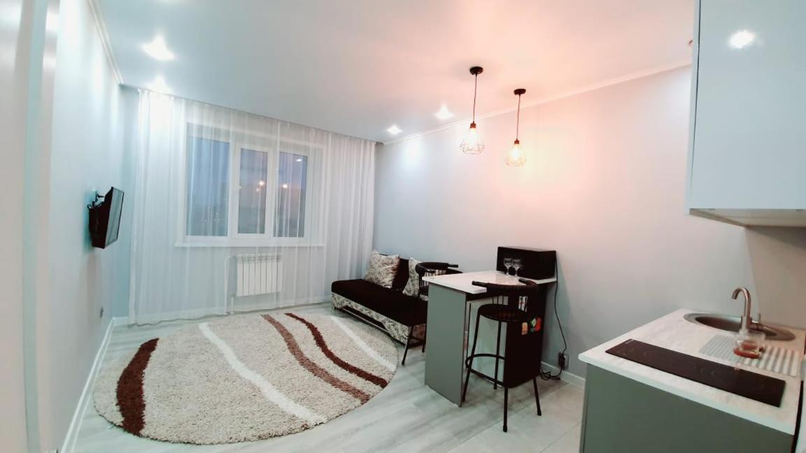 1 Ком Квартира Аблайхана 1 Kokshetau Dış mekan fotoğraf
